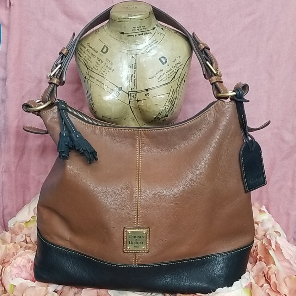 DOONEY & BOURKE PURSE